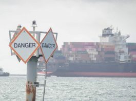 Cẩn thận ‘tác dụng phụ’ khi dùng ‘liều thuốc’ kiềm chế hãng tàu