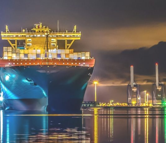 Rút lui khỏi Nga, lợi nhuận của Maersk giảm hơn 700 triệu USD