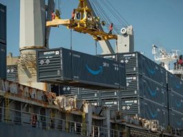 Hãng tàu thông đồng dàn xếp giá cước? Chủ hàng nói có, cơ quan quản lý nói không