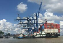 Doanh nghiệp vận tải phản ánh cán bộ Cục Hải quan TP. Hồ Chí Minh gây khó dễ